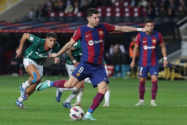 Soi Kèo Barcelona vs Alaves 22h15 29/11 - La Liga 2025/26